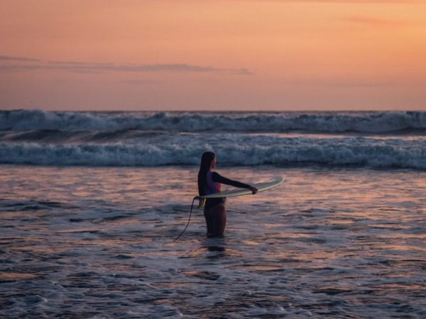 Conheça 5 praias para surfar no Peru